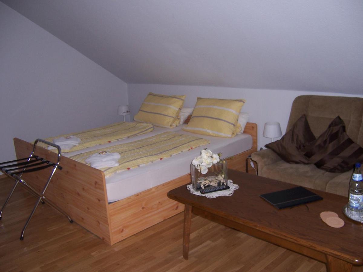 Gaestehaus Schneider Bechtheim Bagian luar foto
